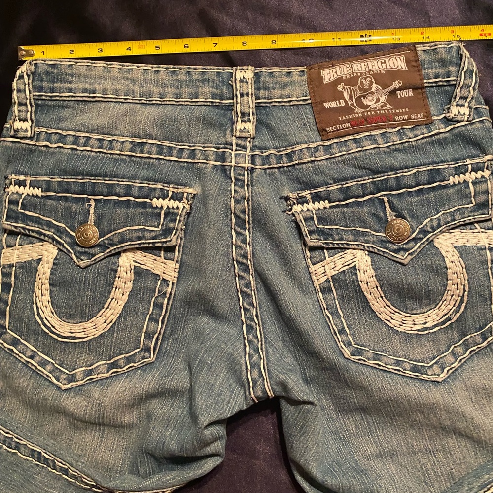 True religion size 29 Joey capris EUC